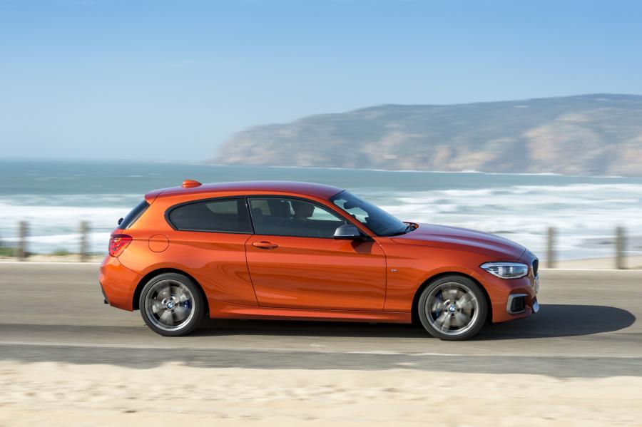 BMW M135i 3-Door 2015 года  (фото 15 из 35)